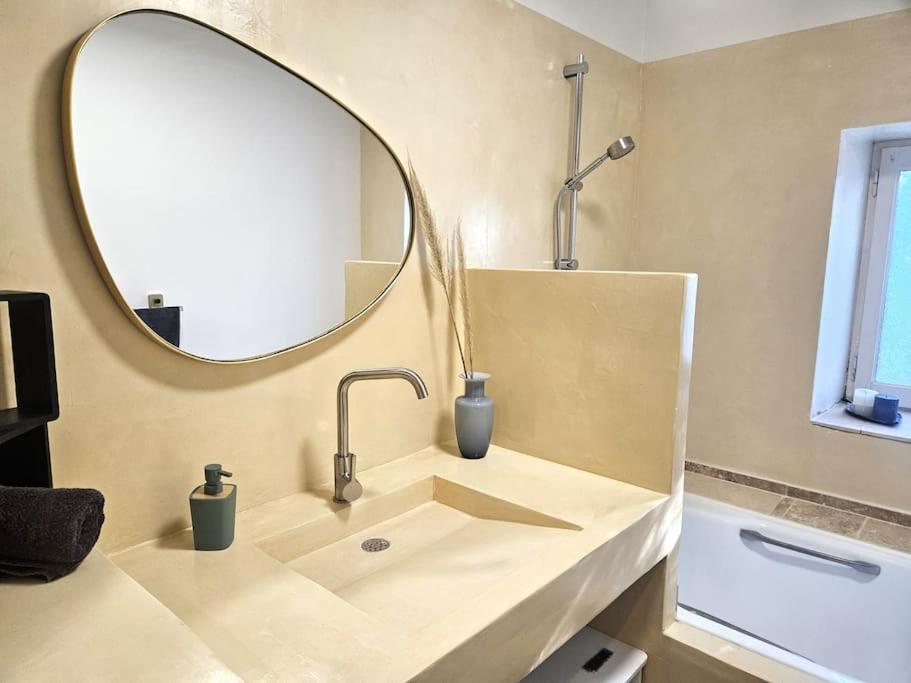 Le Gite De La Marquise - Elegant Appartement Avec Terrasse - Montboucher-sur-Jabron Exterior foto