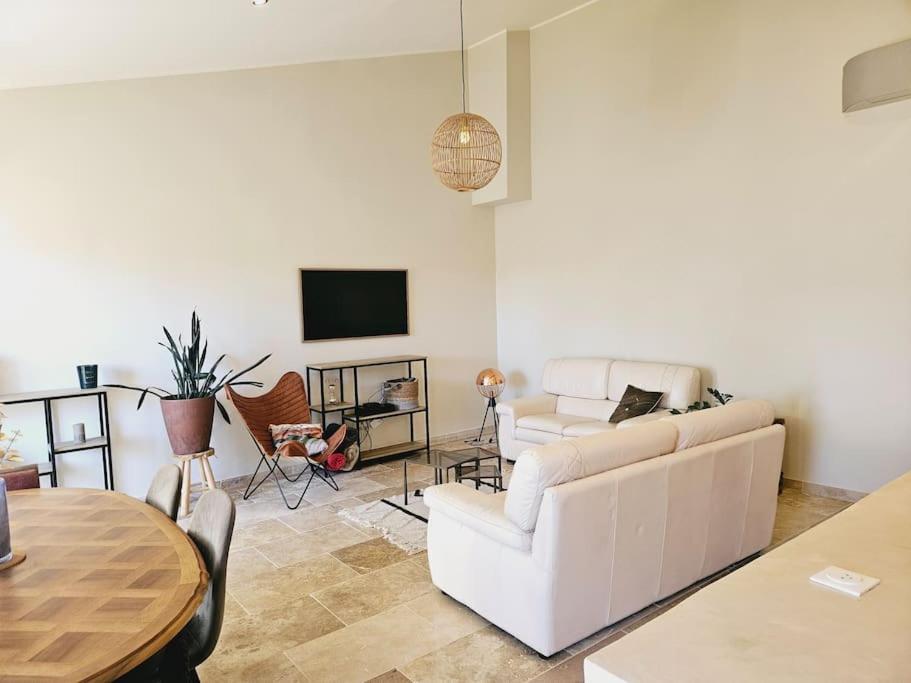 Le Gite De La Marquise - Elegant Appartement Avec Terrasse - Montboucher-sur-Jabron Exterior foto